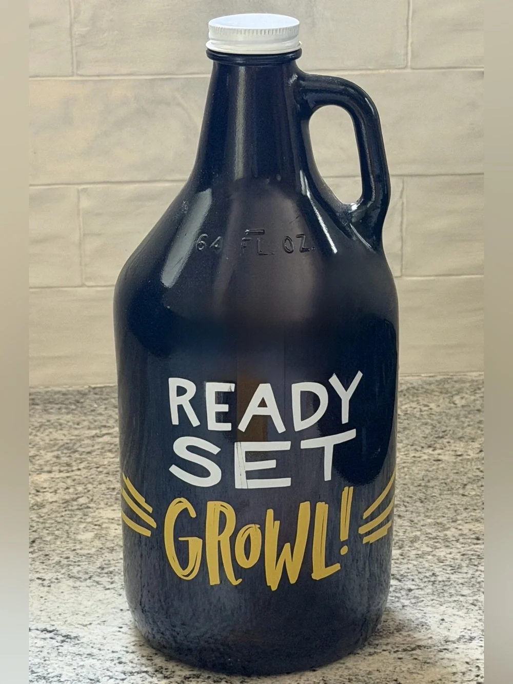 New Crate&Barrel Ready Set Growl! Black Glass 64oz Growler with White Screw-Top